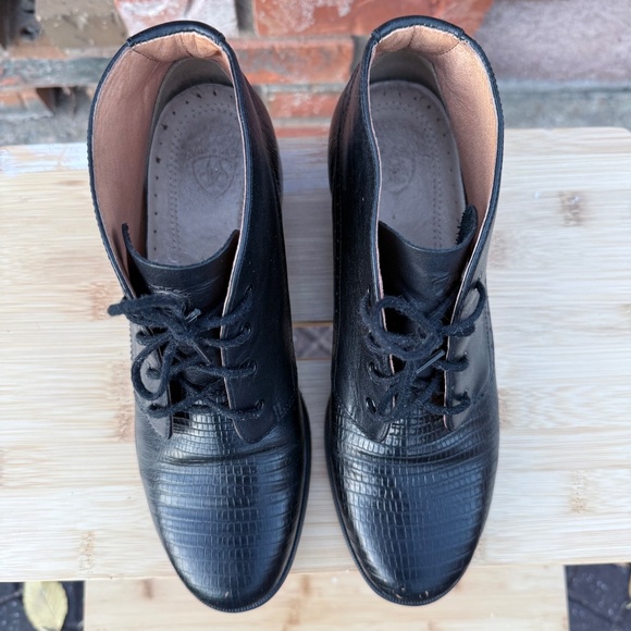 Ariat Black Leather Ankle Boots Croc Embossed Chukka Lace Up Booties - Picture 7 of 12